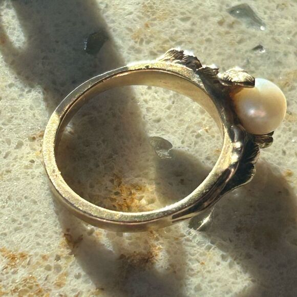 14K Gold Pearl Leaf Motif Antiqued Vintage Ring Thick Band Personal Collection 7 - Picture 10 of 16